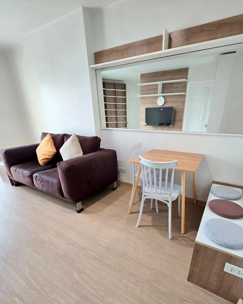 For rent: U Delight @ Huai Khwang Station, corner room, 9th floor, Building A, unobstructed view, beautiful room layout, proportional, urgent