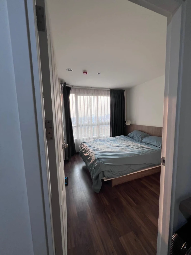For rent, U Delight Ratchavipa, 18th floor, fully built-in, many amenities in the room, just bring your bags and you're ready to move in.
