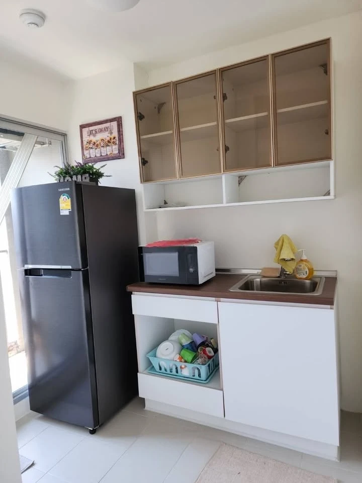 For rent, U Ratchayothin, beautiful room, good atmosphere, ready to move in, complete facilities, hurry and book now.