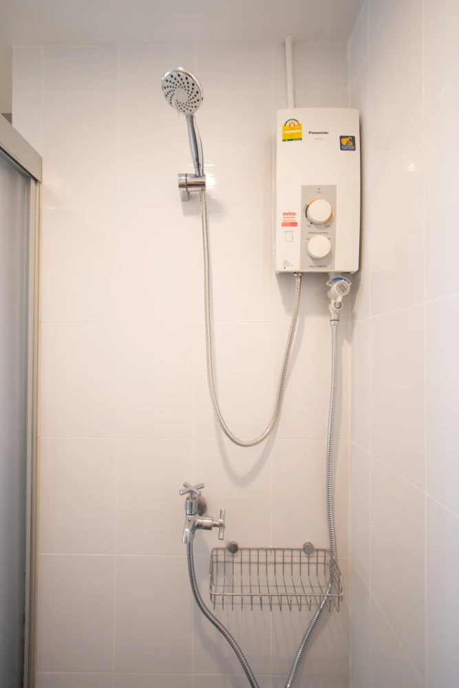 For rent, U Vibha-Ladprao, very minimal room, lots of storage, swimming pool view, don't miss out, reserve now.