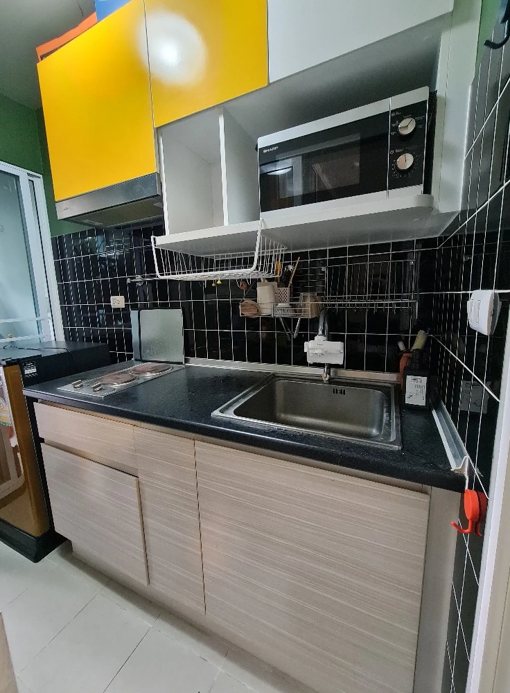 For rent: Union Charan 3, 2nd floor, corner room, fully furnished, book now, urgently.