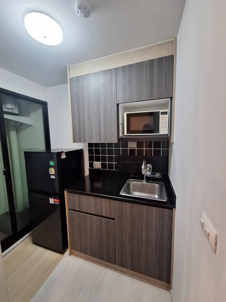 For rent: Unio Sukhumvit 72 Phase 2, studio room with furniture and appliances. Hurry and reserve now!