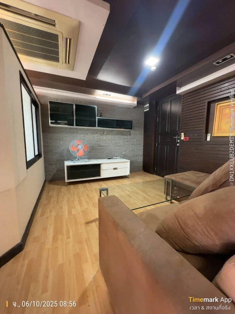 For rent: Ratchada City 18. Spacious room, stylishly decorated. Ready to move in immediately!