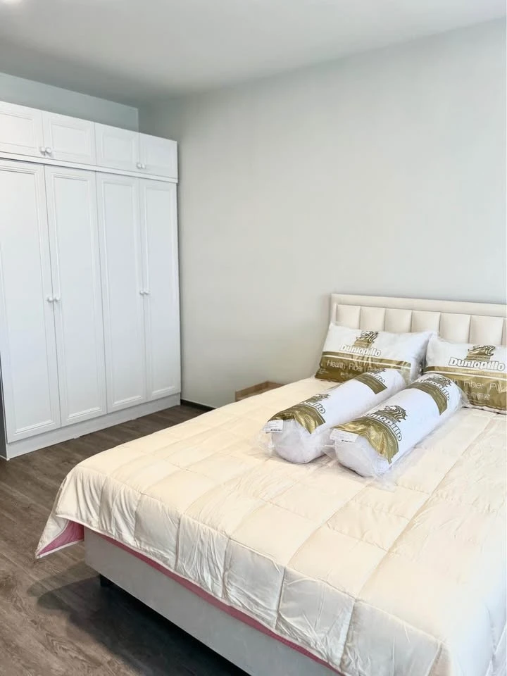 For rent: Rich Point at BTS Wutthakat, 15th floor, beautiful view, fully decorated in bright, comfortable tones, very livable.