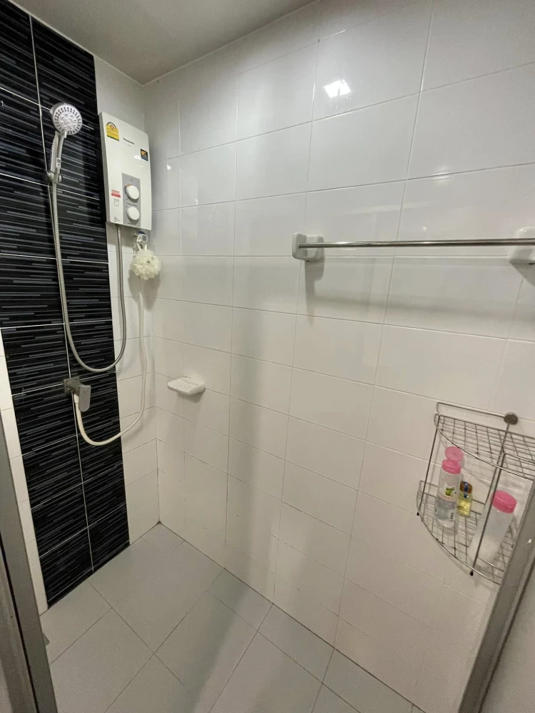 For rent Rich Park 2 @ Tao Poon Interchange, swimming pool view room, cool and comfortable, quiet, book now, don't wait.