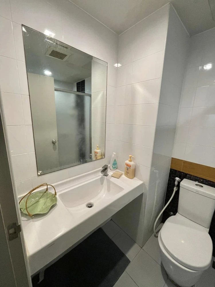 For rent Rich Park 2 @ Tao Poon Interchange, swimming pool view room, cool and comfortable, quiet, book now, don't wait.