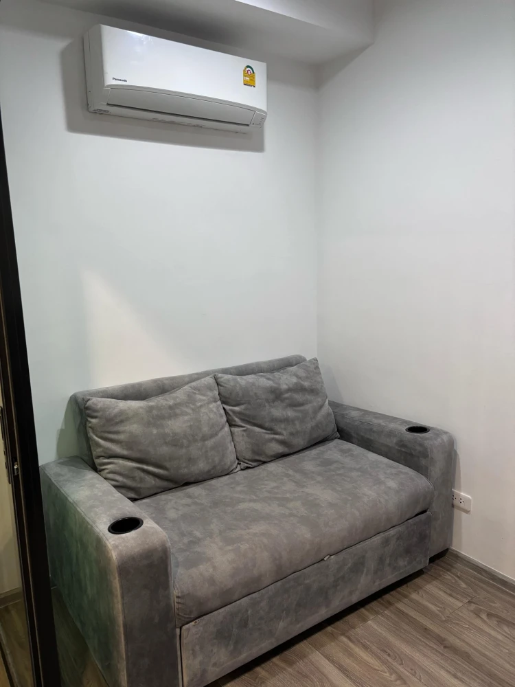 For rent Rich Park Terminal Phahon Yothin 59, 14th floor, highest, quiet atmosphere, fully furnished, electrical appliances, very worth booking.