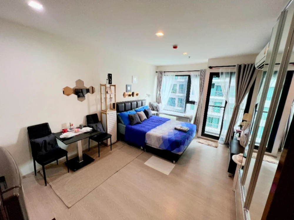 ให้เช่า ริทึ่ม สุขุมวิท 36-38 ชั้น 9 วิวสระว่ายน้ำ สวยมาก และวิวเมือง ห้องแต่งเต็ม Fully Furnished มีทุกอย่างให้ครบ สนใจจองเลย