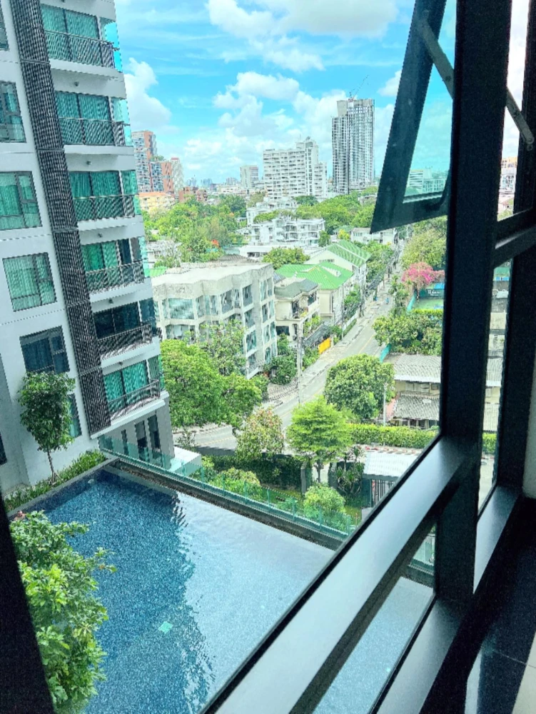 ให้เช่า ริทึ่ม สุขุมวิท 36-38 ชั้น 9 วิวสระว่ายน้ำ สวยมาก และวิวเมือง ห้องแต่งเต็ม Fully Furnished มีทุกอย่างให้ครบ สนใจจองเลย