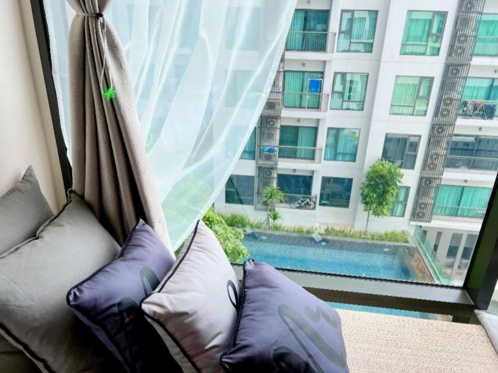 ให้เช่า ริทึ่ม สุขุมวิท 36-38 ชั้น 9 วิวสระว่ายน้ำ สวยมาก และวิวเมือง ห้องแต่งเต็ม Fully Furnished มีทุกอย่างให้ครบ สนใจจองเลย