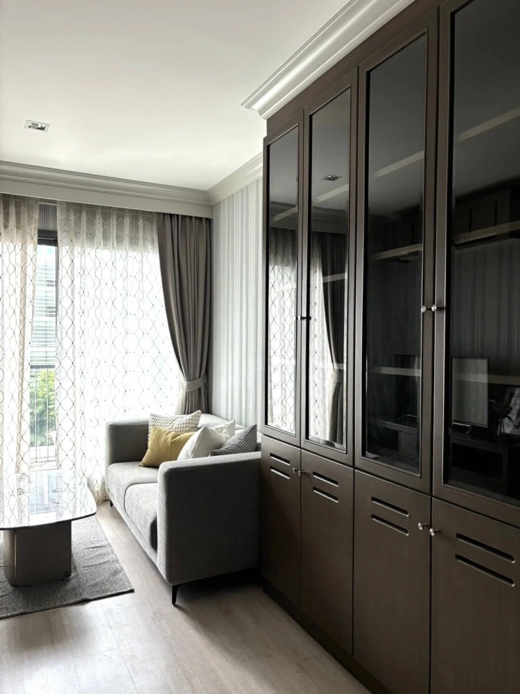 For rent: Rhythm Rangnam, 2 bedrooms, 6th floor, fully furnished, just carry one bag and move in immediately. Book now, urgent.