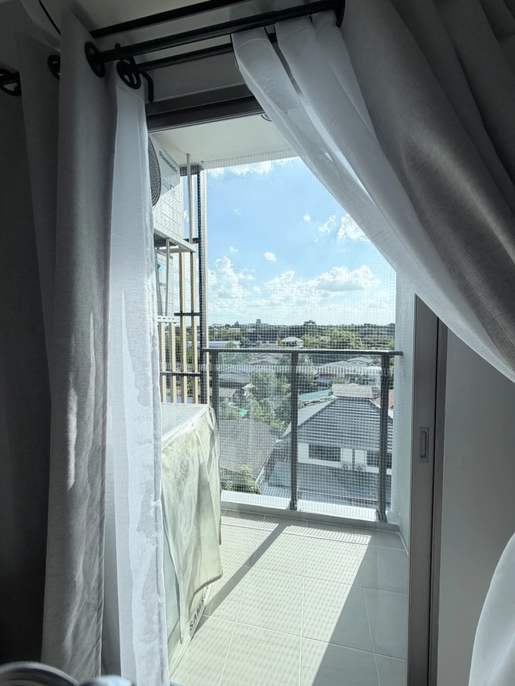 For rent, Ril Condo Rangsit, very beautiful room, decorated in a minimal style, very nice, plus built-in, very tight, don't miss it.
