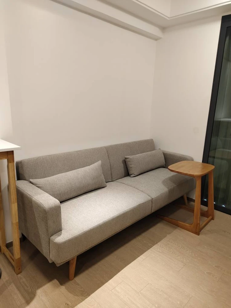 For rent: Regal Srinakarin 40, 3rd floor, spacious area, simply decorated, minimalist Muji Muji, very cute, hurry and book now!