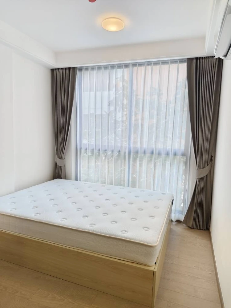For rent: Regal Srinakarin 40, 3rd floor, spacious area, simply decorated, minimalist Muji Muji, very cute, hurry and book now!