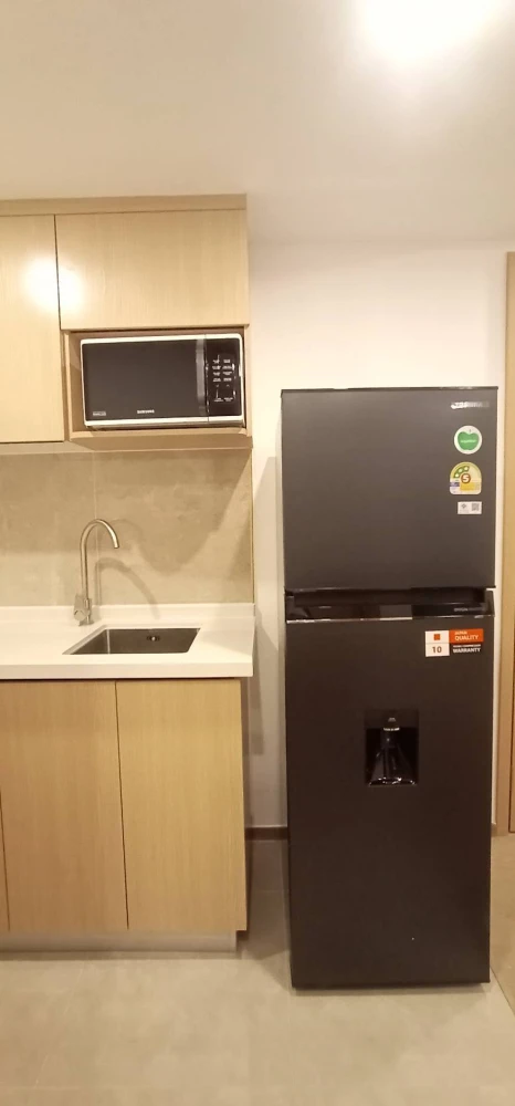 For rent: Regal Srinakarin 40, 3rd floor, spacious area, simply decorated, minimalist Muji Muji, very cute, hurry and book now!