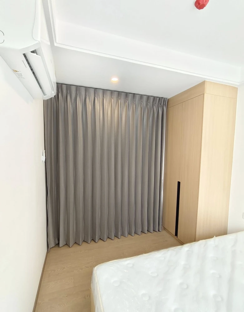 For rent: Regal Srinakarin 40, 3rd floor, spacious area, simply decorated, minimalist Muji Muji, very cute, hurry and book now!