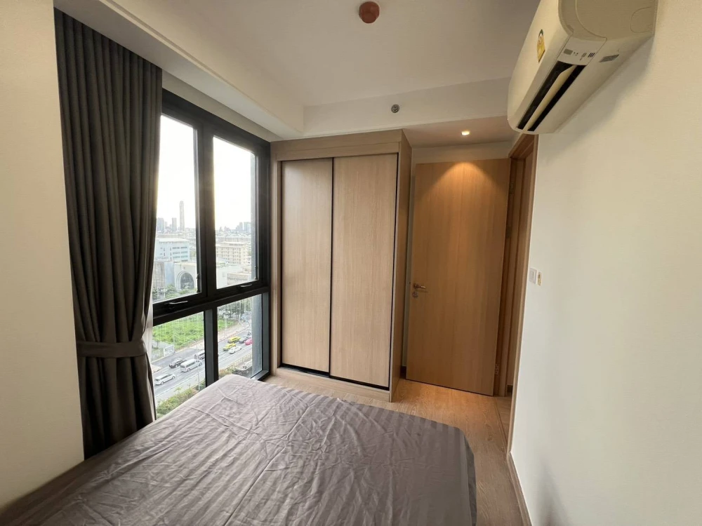 For rent: Regal Sathorn Narathiwat, ready to move in.