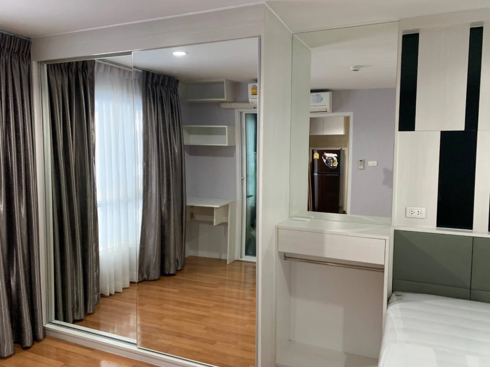 For rent: Regent Orchid Talat Phlu, wide-front condo, 3rd floor, lots of usable space, with built-in furniture, hurry and grab it now!