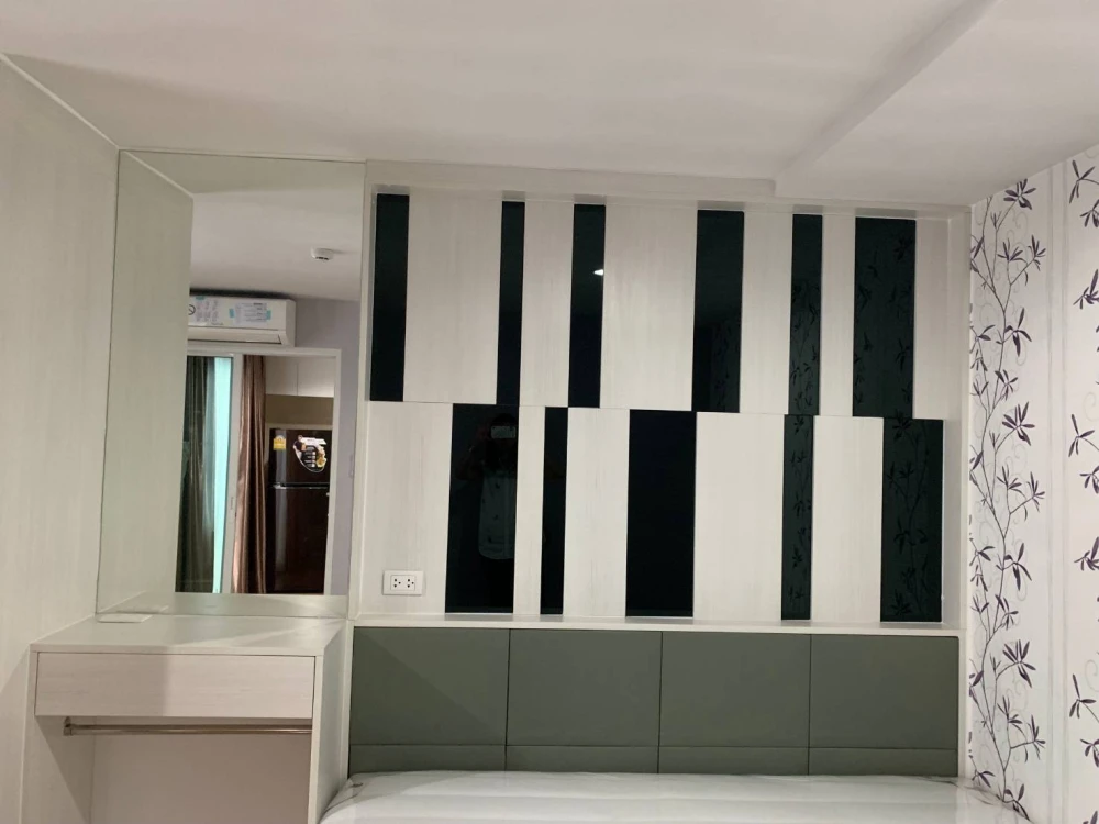 For rent: Regent Orchid Talat Phlu, wide-front condo, 3rd floor, lots of usable space, with built-in furniture, hurry and grab it now!