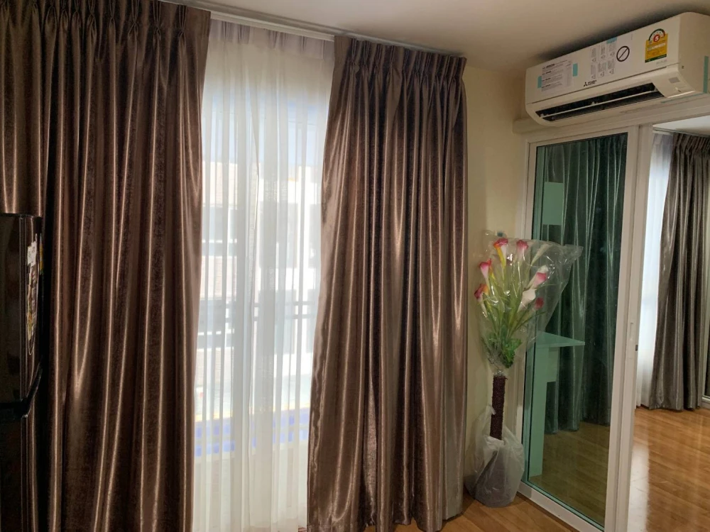 For rent: Regent Orchid Talat Phlu, wide-front condo, 3rd floor, lots of usable space, with built-in furniture, hurry and grab it now!