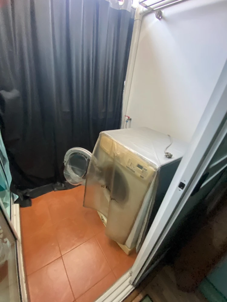 For rent: Regent Home 12 Ladprao 41, 8th floor, corner unit, 32 sq m. No other units directly opposite, very quiet. Book now!
