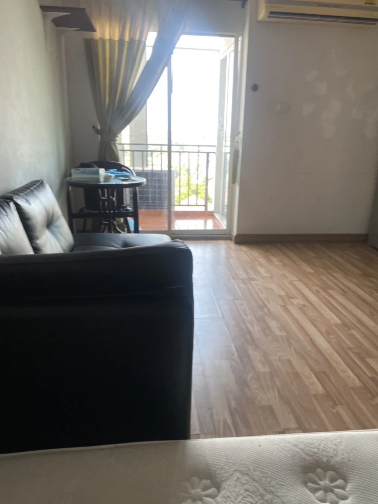 For rent: Regent Home 12 Lat Phrao 41, ready to move in, has a large bed, very comfortable to sleep in, complete, all in one place, book now!