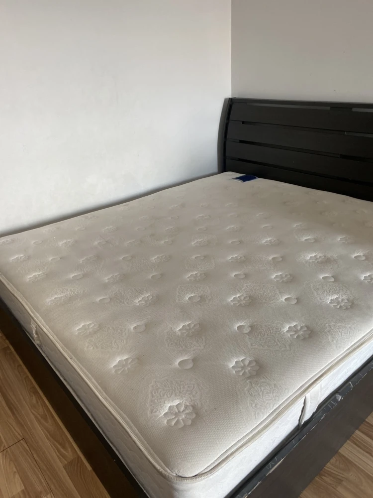 For rent: Regent Home 12 Lat Phrao 41, ready to move in, has a large bed, very comfortable to sleep in, complete, all in one place, book now!