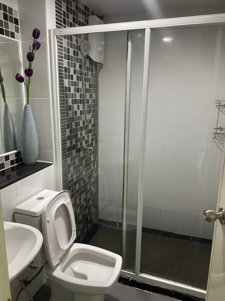 For rent: Regent Home 12 Lat Phrao 41, ready to move in, has a large bed, very comfortable to sleep in, complete, all in one place, book now!