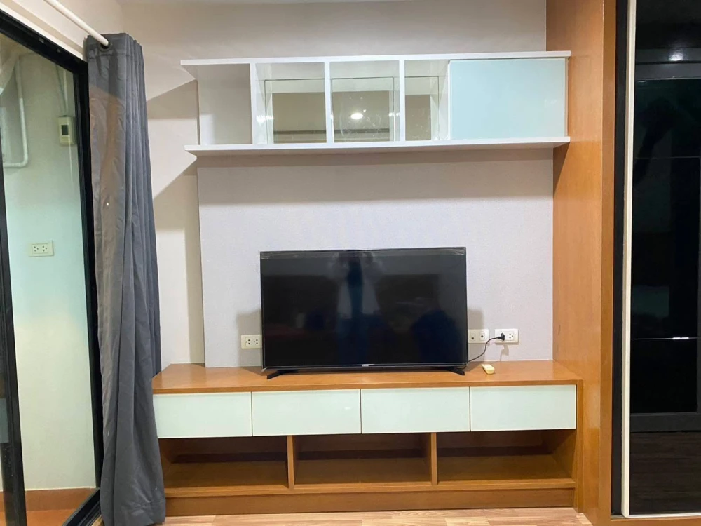 For rent: Regent Home 15 Chaengwattana, 10th floor, nice room, fully furnished, book now!