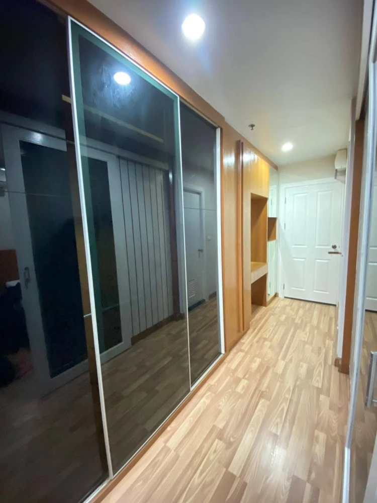 For rent: Regent Home 15 Chaengwattana, 10th floor, nice room, fully furnished, book now!