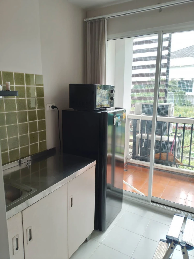 For rent: Regent Home 25 Tiwanon, beautiful room, newly painted, very livable. If interested, hurry and reserve now. Don't wait, hurry up.