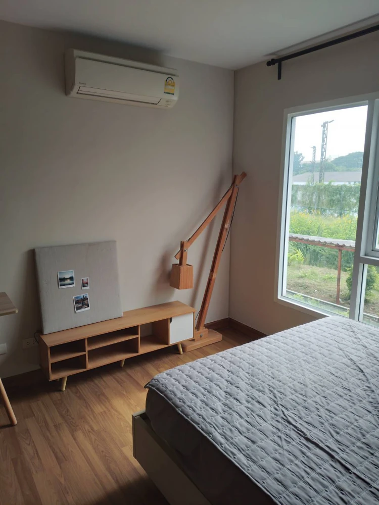 For rent: Regent Home 25 Tiwanon, beautiful room, newly painted, very livable. If interested, hurry and reserve now. Don't wait, hurry up.