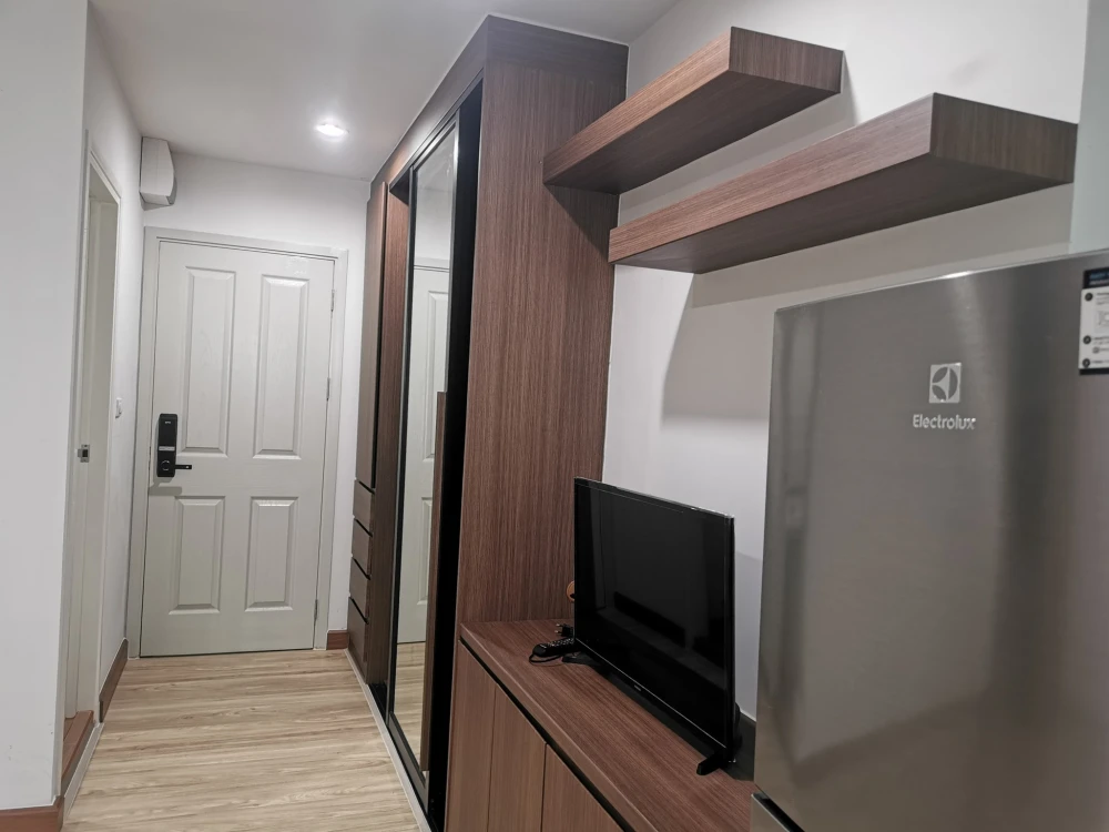 For rent: Regent Home Bang Son Phase 27, well-separated rooms, great price, hurry up and reserve now, don't miss out.