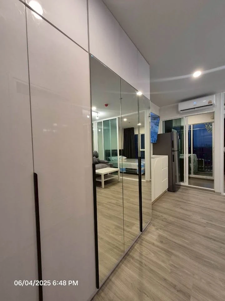 For rent: Regent Home Bangna, excellent floor with stunning, unobstructed Chao Phraya River view. Fully furnished. Don't miss out!