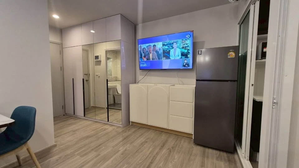 For rent: Regent Home Bangna, excellent floor with stunning, unobstructed Chao Phraya River view. Fully furnished. Don't miss out!