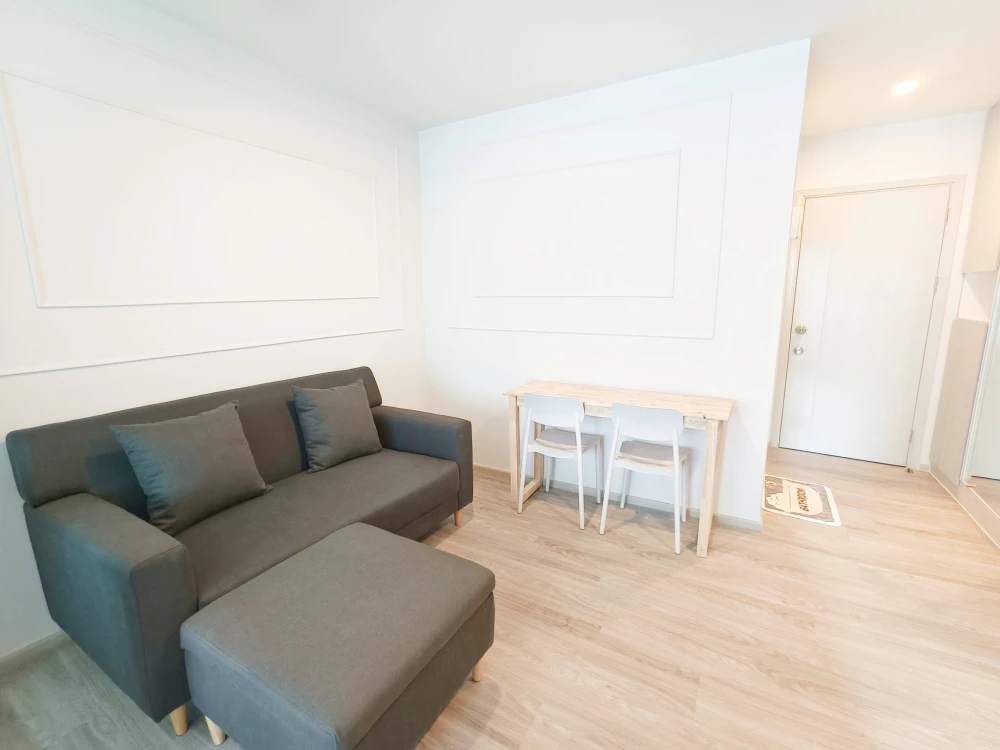 For rent: Regent Home Bangna, fully furnished with built-in furniture and appliances. Just bring your personal belongings and move in!