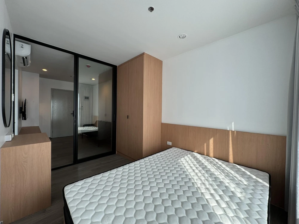 For rent: Regent Home Wutthakat, high floor, fully furnished. Book now, don't miss out! +++