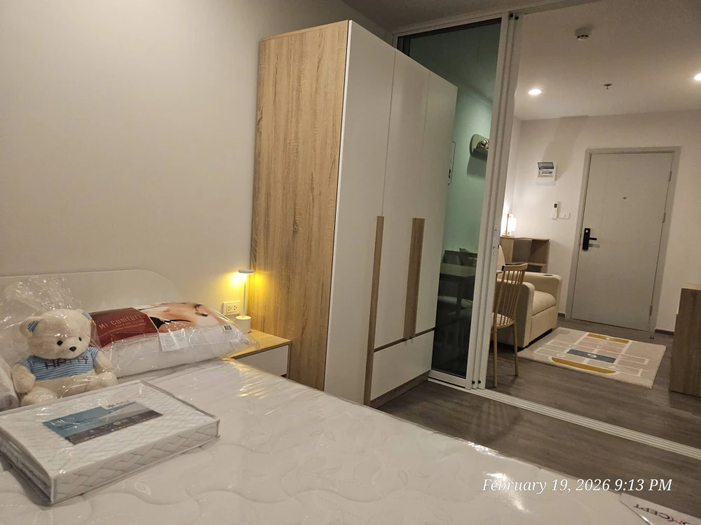 For rent: Regent Home Wutthakat. Bedroom view of the Phra Pathom Chedi, room located away from the noise of the diesel train, north-facing with good v