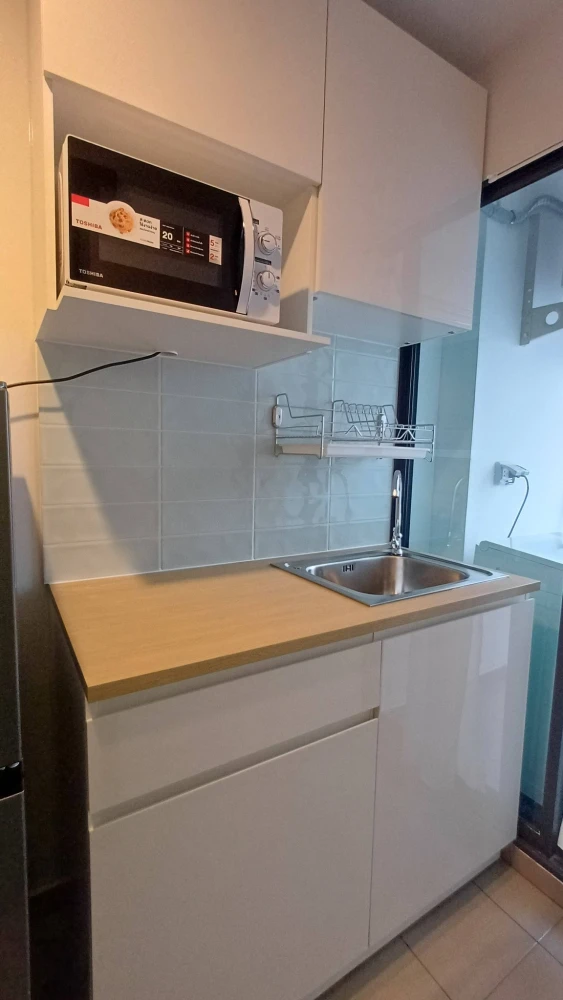 For rent: Regent Home Wutthakat. Well-partitioned rooms with separate zones. Affordable price. Everything you need is here. You must book now!