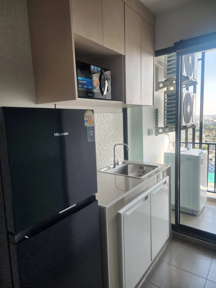 For rent: Regent Home Wutthakat, ready to move in, high floor, fully furnished. Book now!