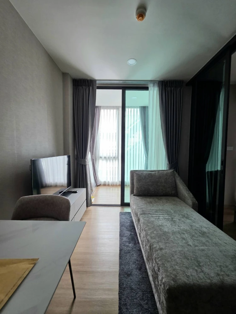 For rent!! Lloyd Research Center-Thonglor, 2nd floor, fully furnished, ready to move in. Reserve now!!