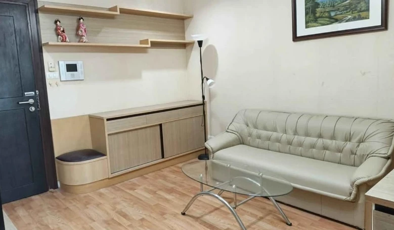 For rent: Ladda Condo View, 18th floor, sea view, fully furnished, nice room, reserve now, don't miss out!
