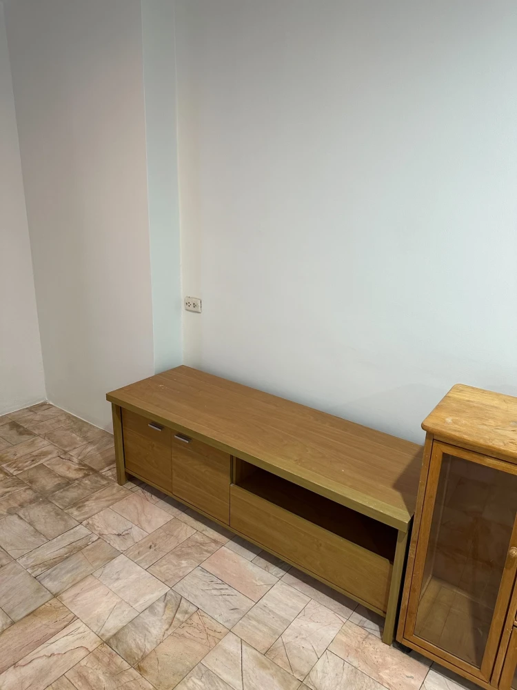 For rent: La Maison Phahonyothin 24, ready to move in, fully furnished, spacious and comfortable room, hurry and reserve now!