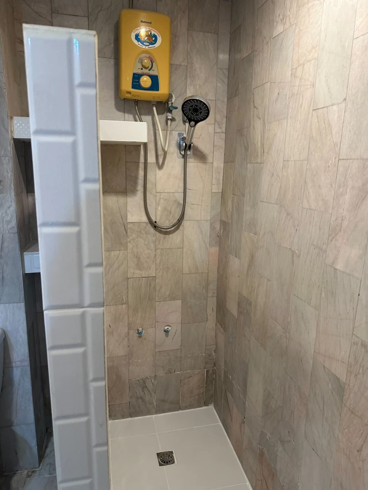 For rent: La Maison Phahonyothin 24, ready to move in, fully furnished, spacious and comfortable room, hurry and reserve now!
