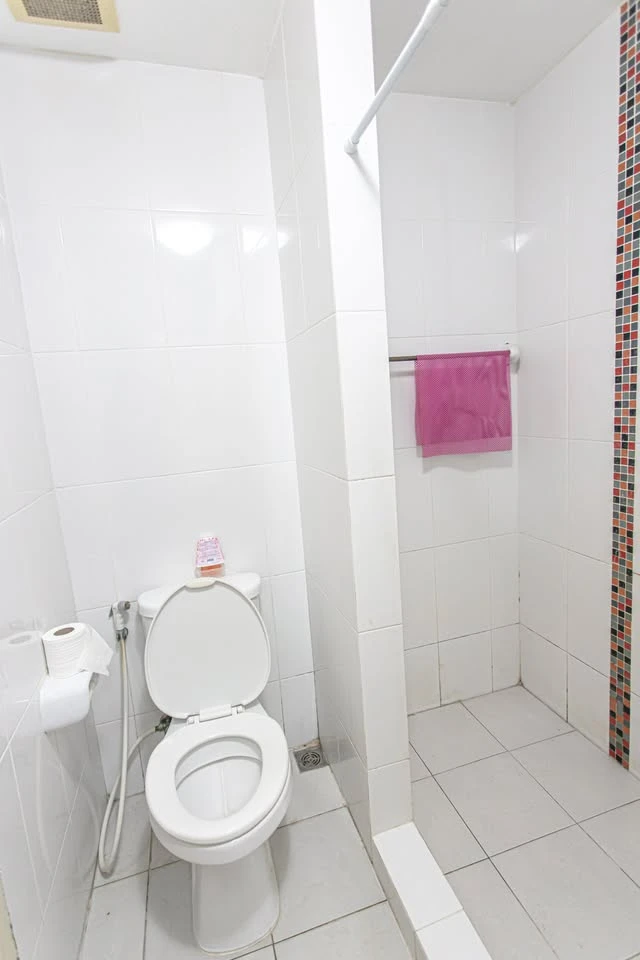 For rent: Lipp Ramkhamhaeng 43/1, 7th floor, pool view, city view, no buildings blocking the view, good wind, bright and comfortable room. Hurry and r