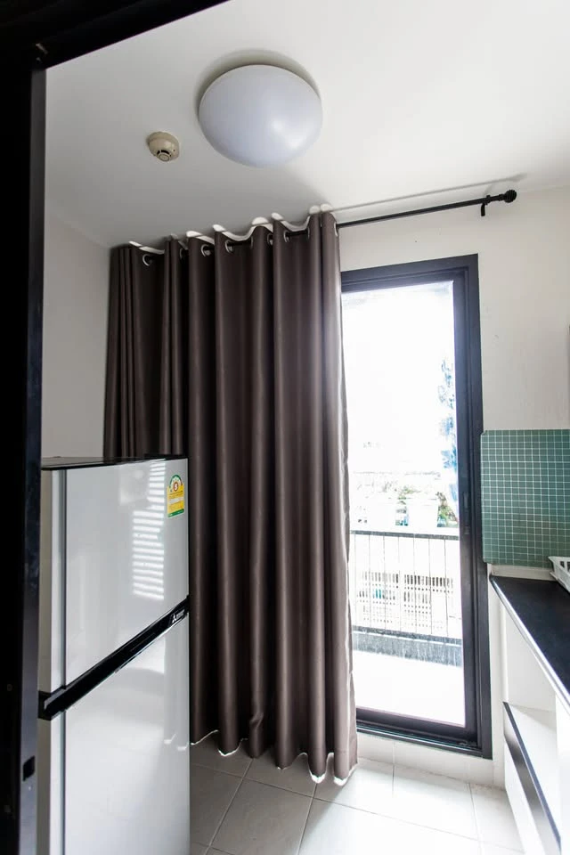 For rent: Lipp Ramkhamhaeng 43/1, 7th floor, pool view, city view, no buildings blocking the view, good wind, bright and comfortable room. Hurry and r