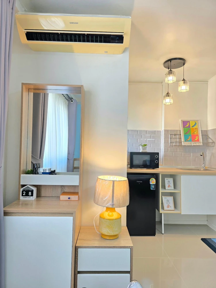 For rent: Lumpini Condo Town, Chonburi - Sukhumvit, 7th floor, corner room, beautiful room, fully furnished, very comfortable, book now, urgently.