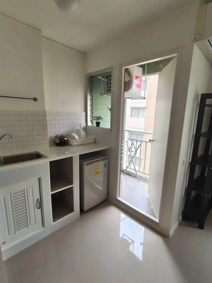 For rent: Lumpini Condo Town, Chonburi - Sukhumvit, Building B4, 6th floor, good location, garden view, not hot afternoon sun, complete electrical app