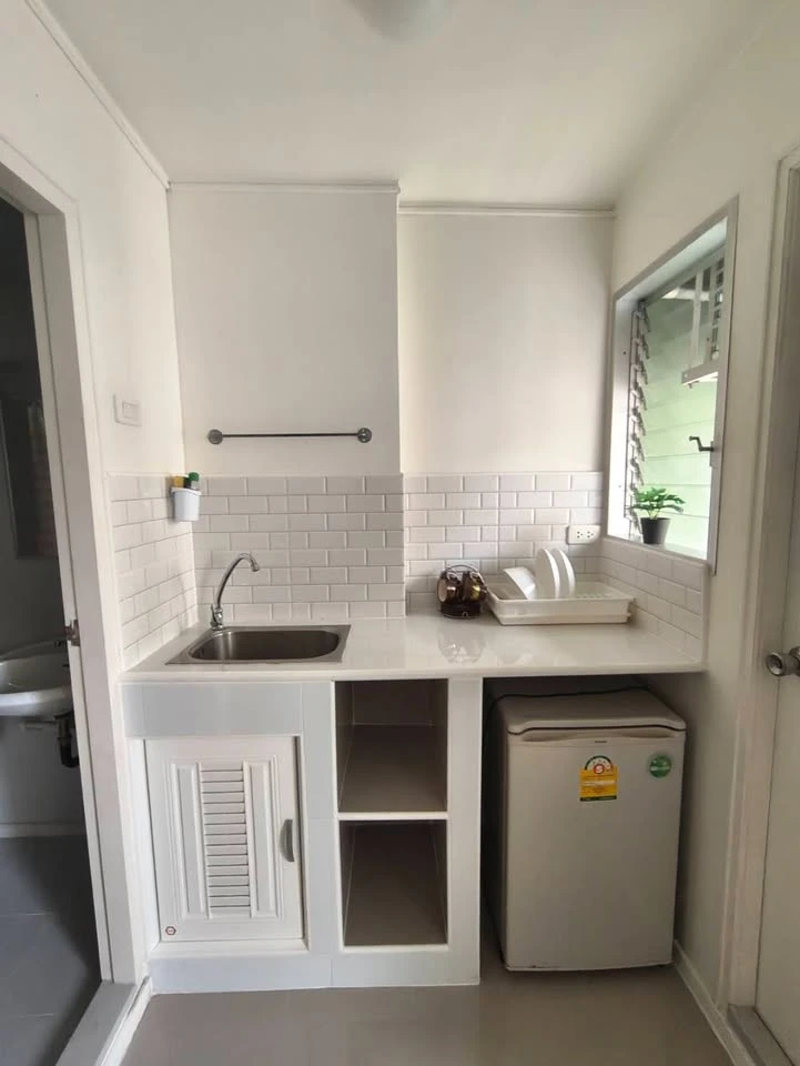 For rent: Lumpini Condo Town, Chonburi - Sukhumvit, Building B4, 6th floor, good location, garden view, not hot afternoon sun, complete electrical app
