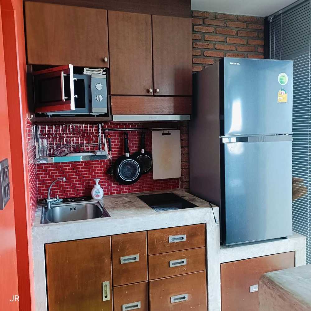 For rent: Lumpini Condo Town, North Pattaya, Sukhumvit (North Pattaya), 28th floor, good view, interested in booking now before missing out.